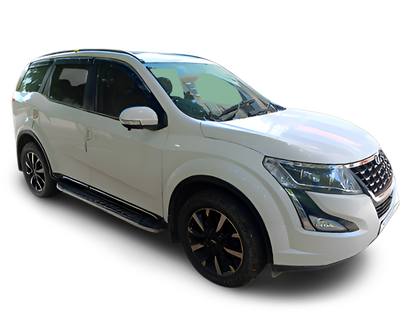 Mahindra XUV500-img